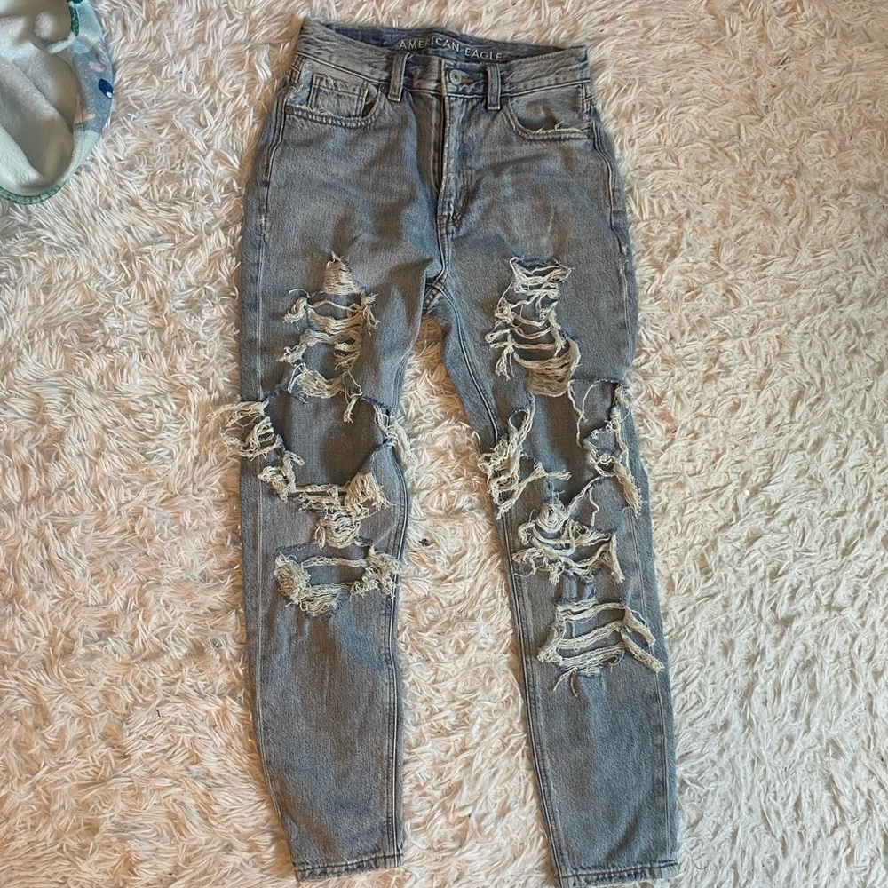american eagle mom jeans